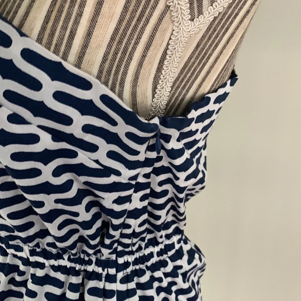 Ellen & Ollie Size 10 One Shoulder Dress